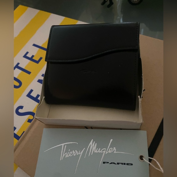 Antique/Authentic THIERRY MUGLER Leather Wallet, In Box - Picture 5 of 10